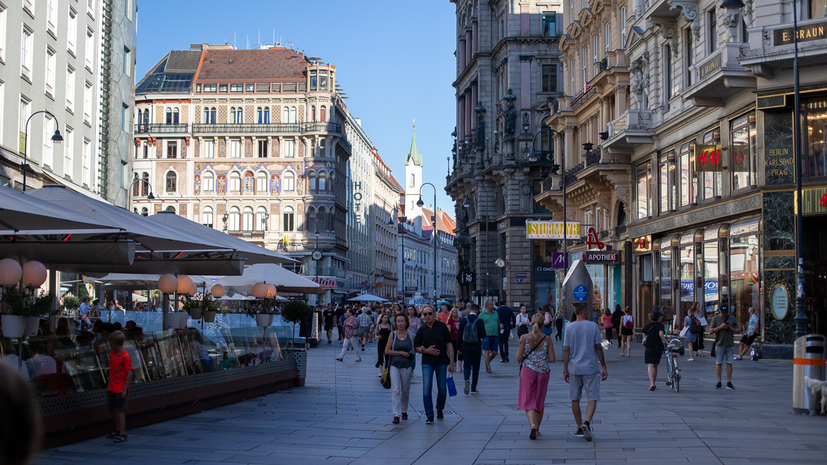 AUSTRIJA SE SUOČAVA S “DRUGIM VALOM”: Kurz upozorava da bi u zemlji uskoro moglo biti i više od 1.000 novozaraženih dnevno