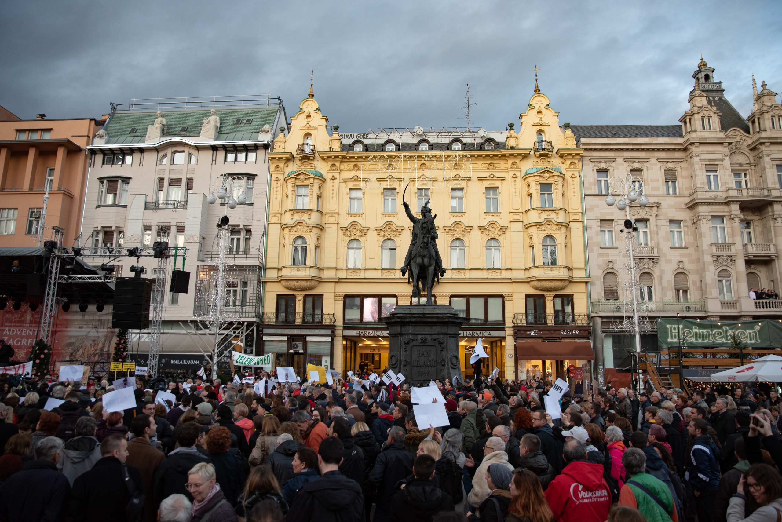 U Hrvatskoj u srijedu ukupno 16.017 novozaraženih