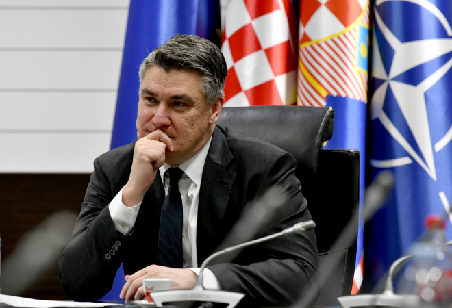 ‘UHLJEBLJIVANJE’ NA PANTOVČAKU! Milanović se okružio propalim političarima i svojim prijateljima: U ‘kolekciju’ je dodao još jednoga