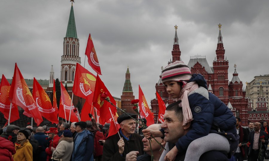 Ruski komunisti se okupili na glavnom trgu u Moskvi te izrazili podršku invaziji na Ukrajinu