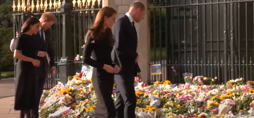 Nakon dugo vremena prvi put zajedno: Kate Middleton, Meghan Markle i prinčevi William i Harry pozdravljaju okupljene u Windsoru