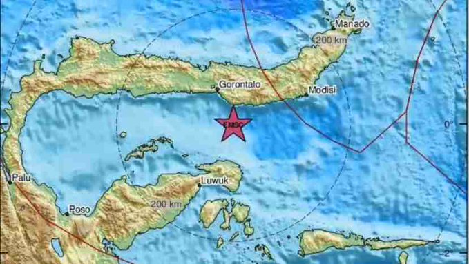 Potres magnitude 7 pogodio Sulawesi, stanovnici bježali iz zgrada