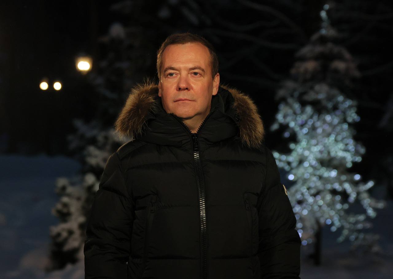 Medvedev opet prijeti: ‘Upumpavanje oružja u Ukrajinu dovest će do globalne nuklearne katastrofe!’