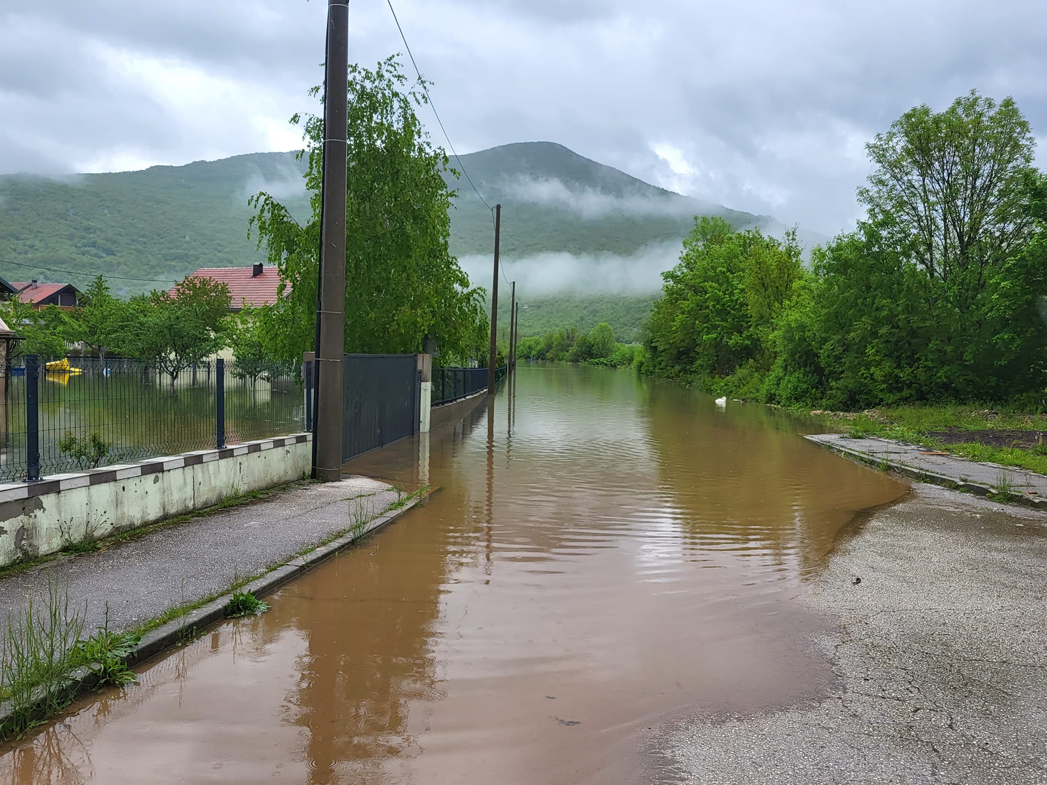 Zatvoren dio Nacionalnog parka Krka, ovo je najnovije stanje na poplavljenim područjima