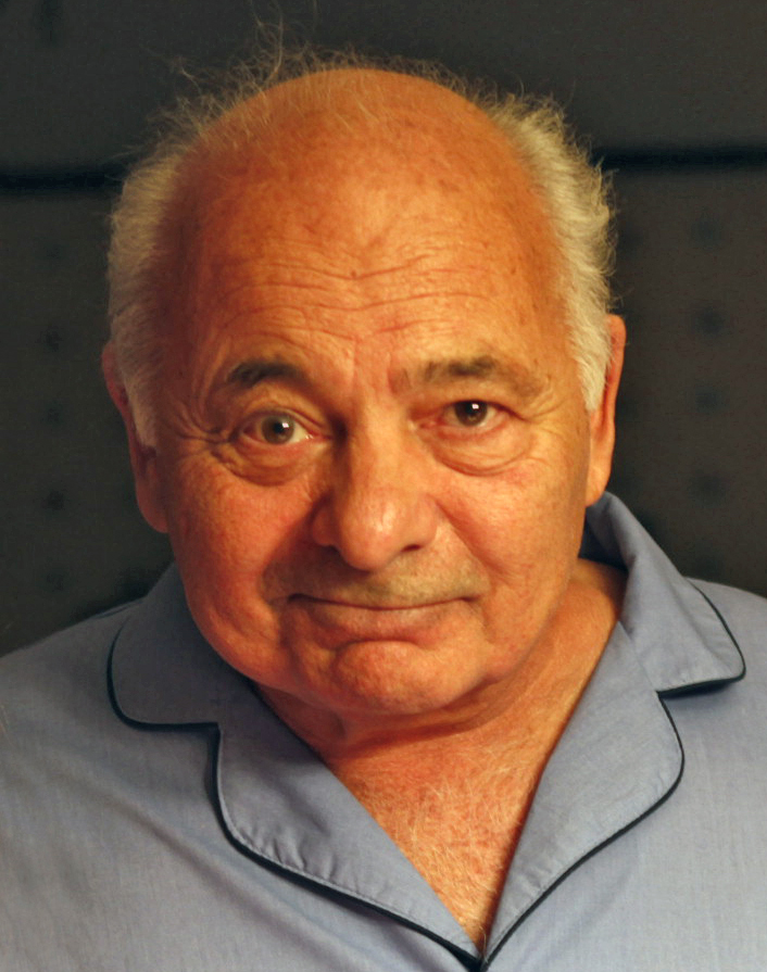 Preminuo Burt Young, kojeg pamtimo kao Rockyjevog pomoćnika, Stallone se oprostio od njega