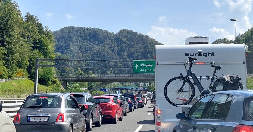 Slovenija produžuje kontrole na granicama za još šest mjeseci