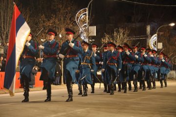 Vulin održao zapaljiv govor na paradi u Banja Luci: ‘Traže da nam na ulici ruše vlast u Srbiji’