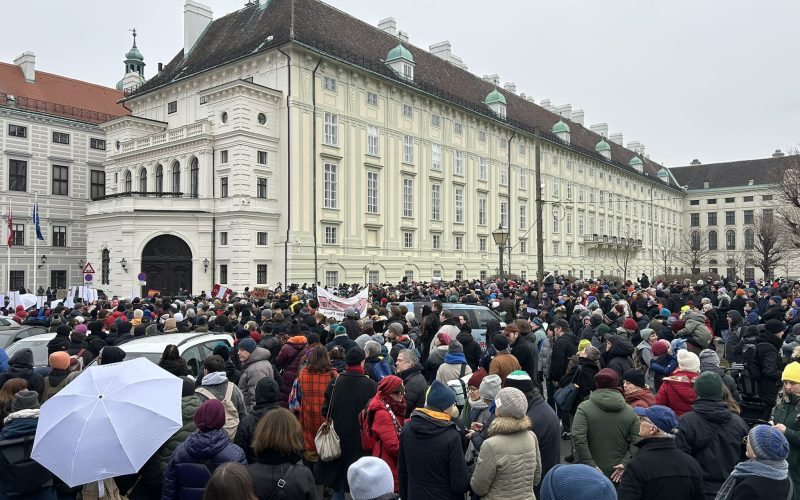 Policija se priprema za demonstracije na Ballhausplatzu